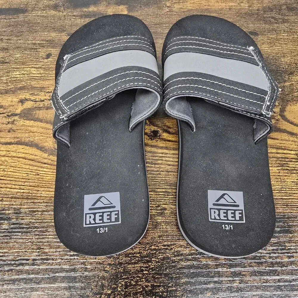 Reef Ahi Slide Sandals Boys Size 13/1 Black Gray Adjustable Top Strap Slip On